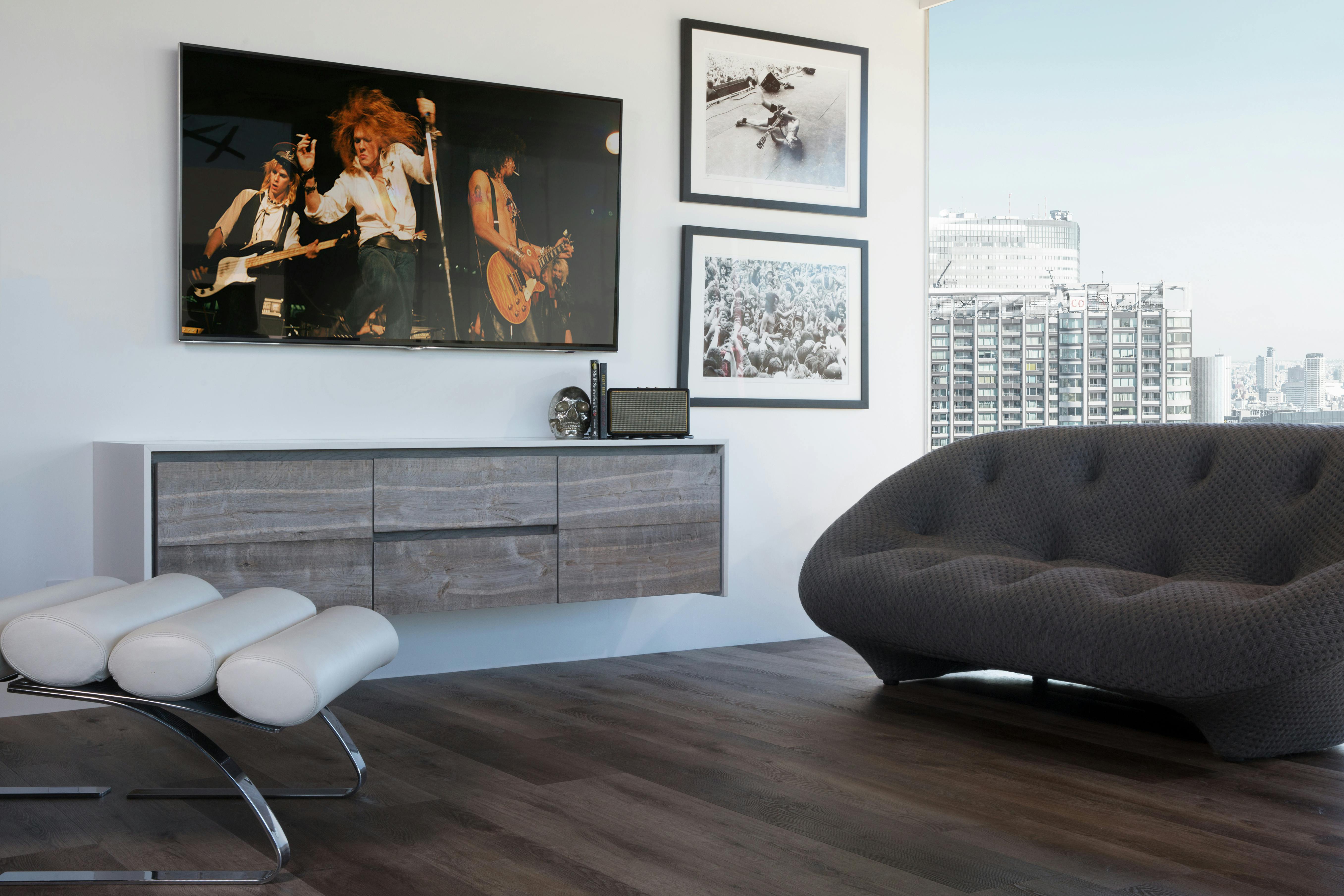 Luxetech Delacio Room Scene